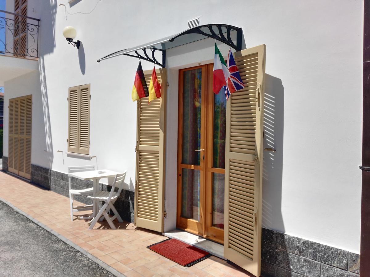 B&B Le Dive Ostra Exterior foto